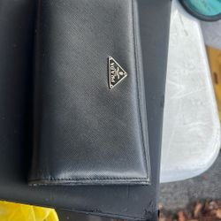 Prada Wallet  Large Original  