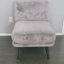 Super Soft Faux Fur Chair