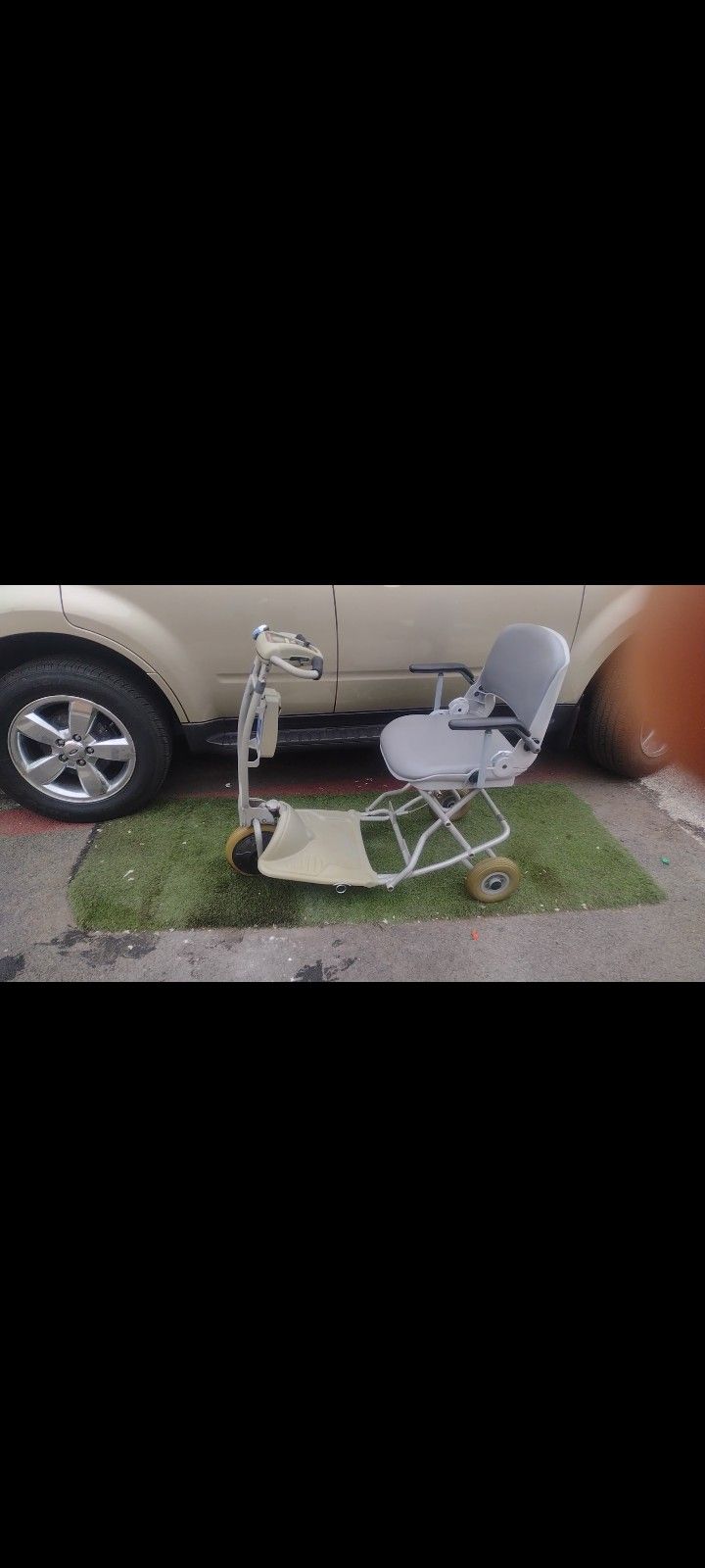 Featherlite TZORA Mobility Scooter