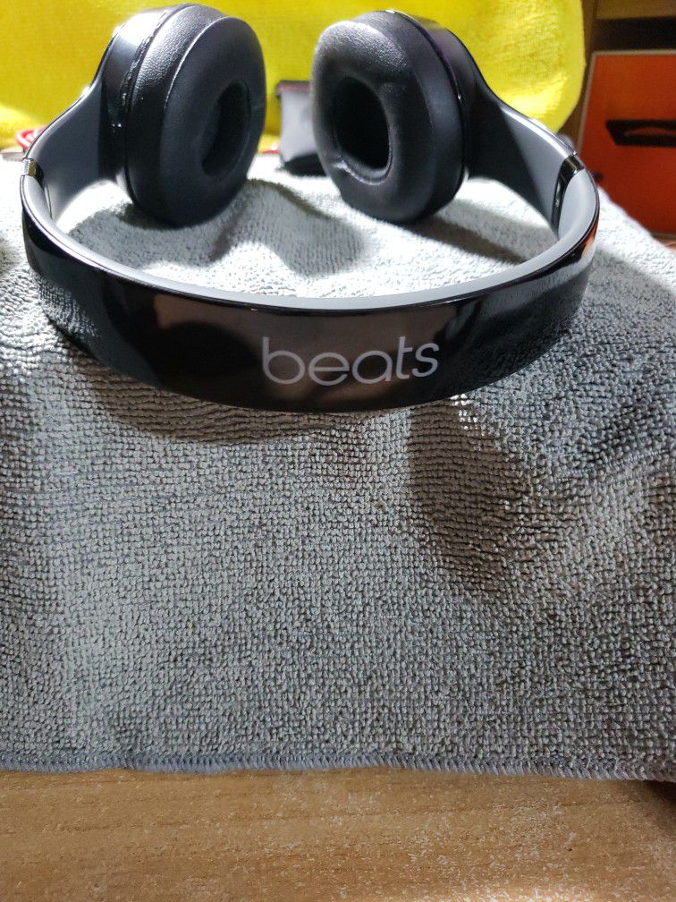 Beats Solo "Wired" Headphones 