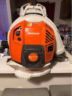 BR800C Magnum Backpack Blower