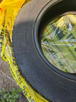 Matched pair of 215/65R16 Nokia Hakkapeliitta R3 snow tires with 80% tread remaining