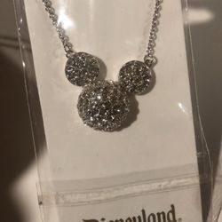 New Disney Necklace 