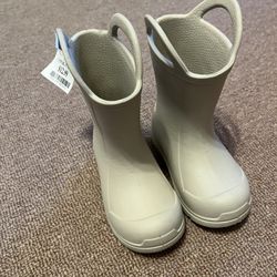 Child Rain boots Size 5 - New