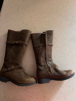 Genuine leather Teva De La Vina tall waterproof boots size youth girls 5 in brown