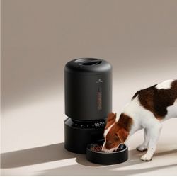 Automatic Cat And Dog Feeder