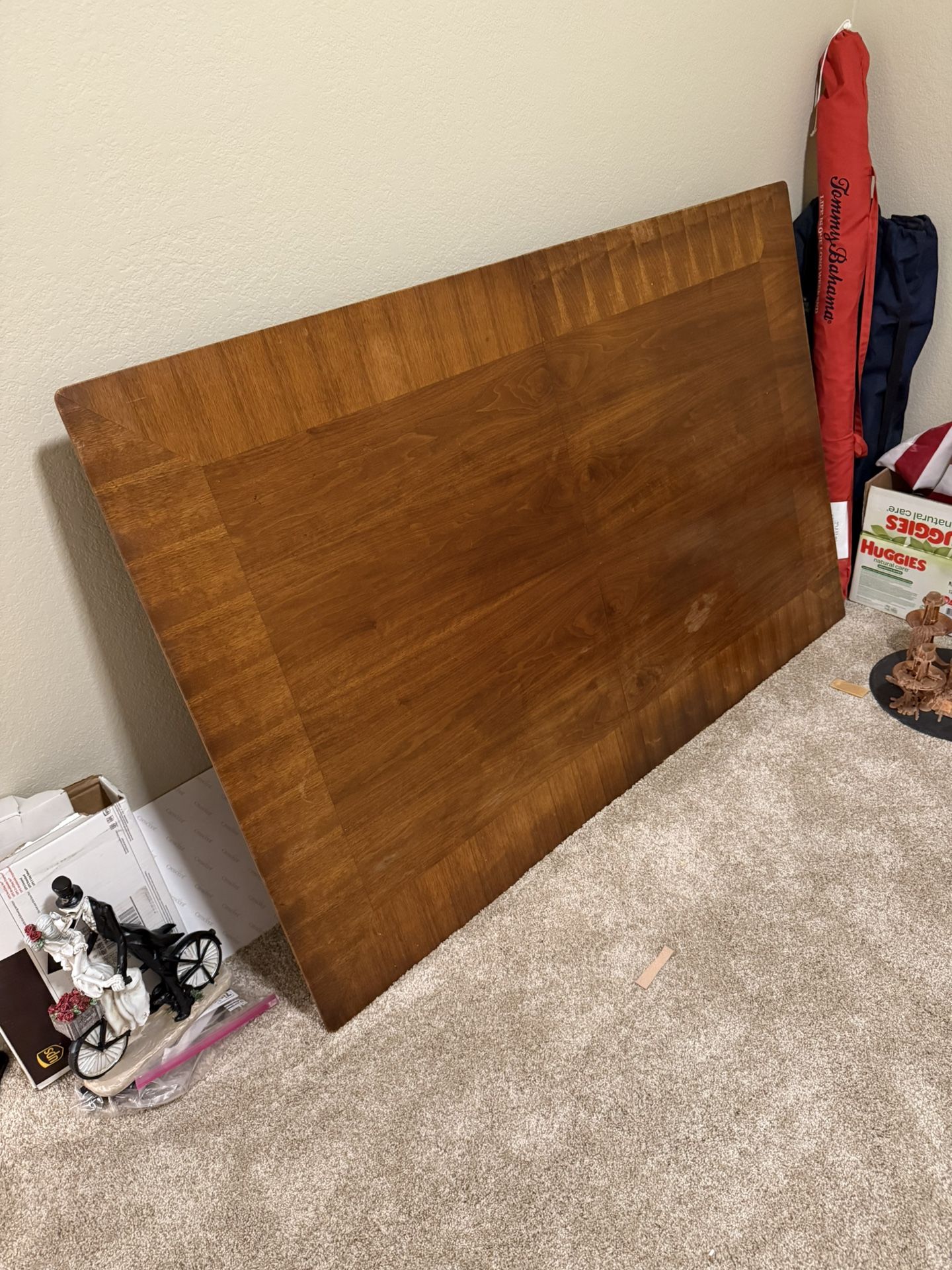 Mid Century Modern Table And Chairs