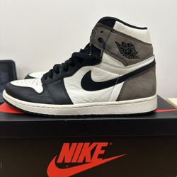 Retro Jordan 1 Mocha Size 13 Preowned $200