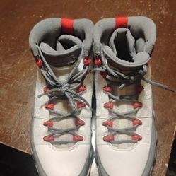 JORDAN 9's