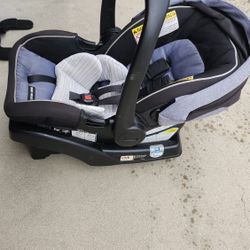 Graco Click Connect CarSeat
