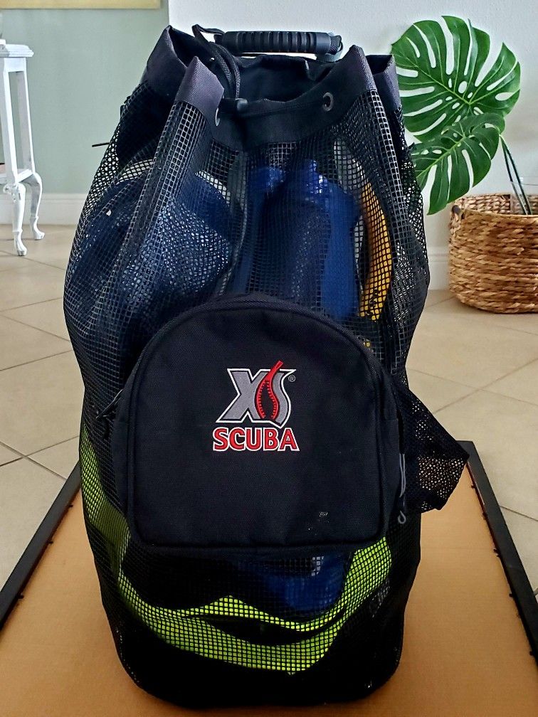 Xs Scuba Mesh Backpack With Wheels