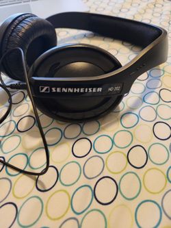 Sennheiser HD202 Wired Headphones