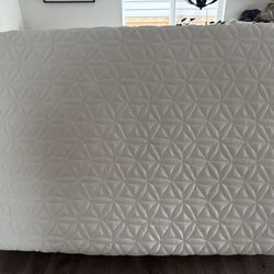 Tempur-Pedic Luxe Queen Mattress – $200 OBO (Must Go Today!)