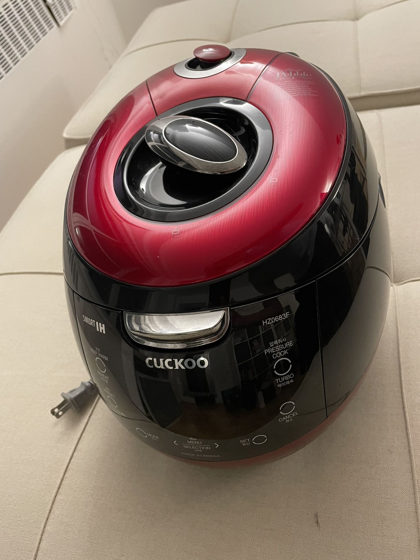 Cuckoo Rice Cooker CRP-HZ0683FR