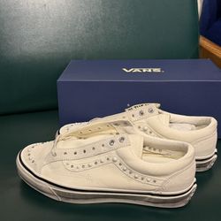 pearlized vans marshmallow color 
