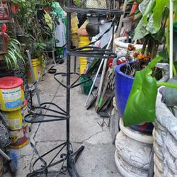 Spiral Plant Stand (4' Feet High)