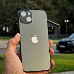 iPhone 13 128GB Unlocked 