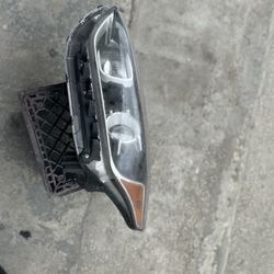 2022 Kia Forte Driver Side Headlight 