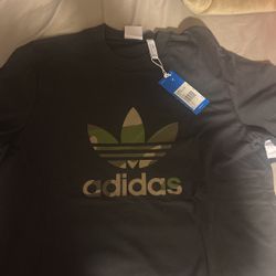 Adidas Originals T-shirt (medium)