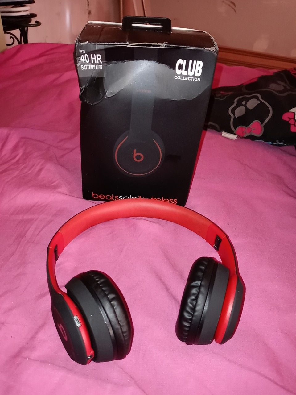 Beats solo 3 wireless headphones