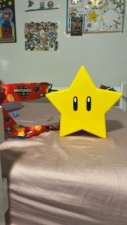 Light Up Power Star. (universal Studio Hollywood)  