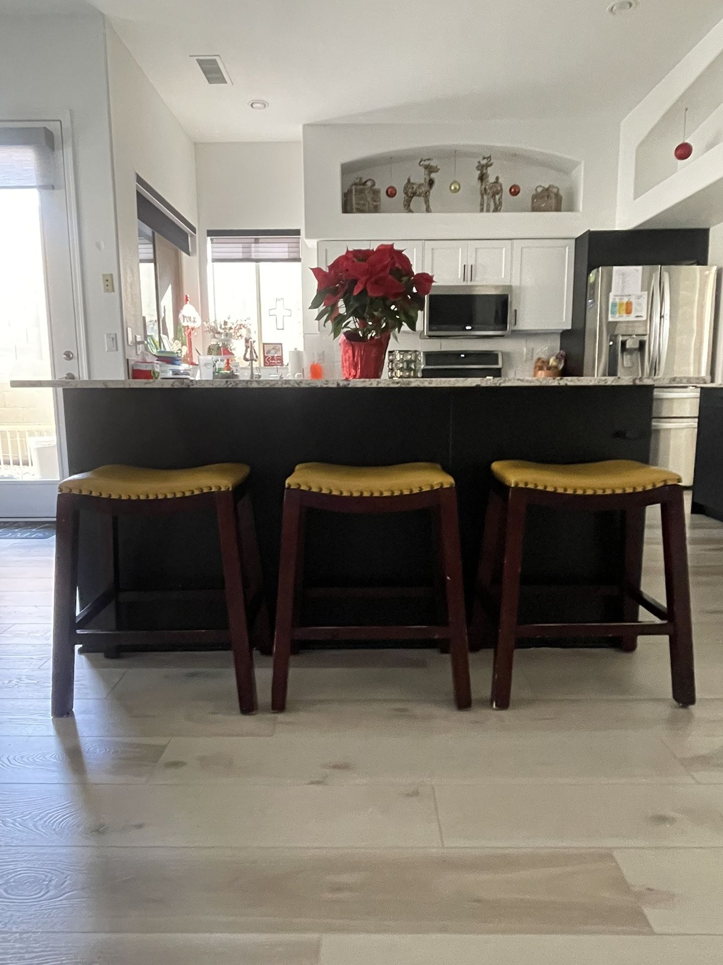 Short Bar Stools