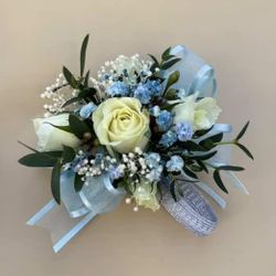 Prom Homecoming Flowers Buttoniere Corsage Bouquets