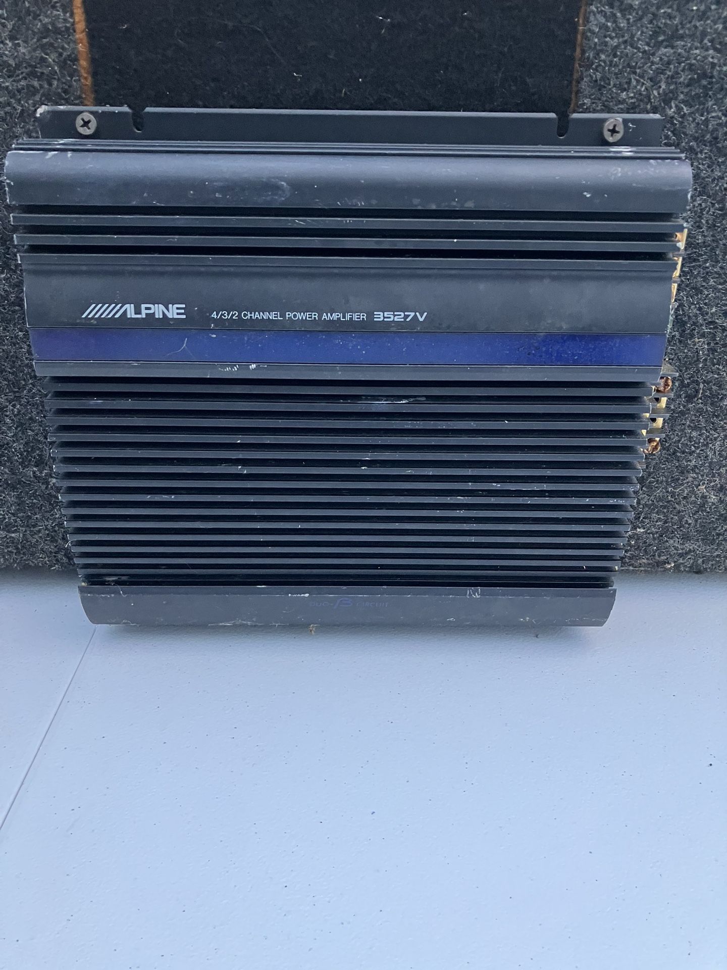 Alpine Amplifier 3527v