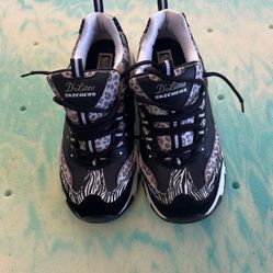 Skechers For Woman Size10 . They are Like https://offerup.com/redirect/?o=TmV3LmNhc2g= Only 77023