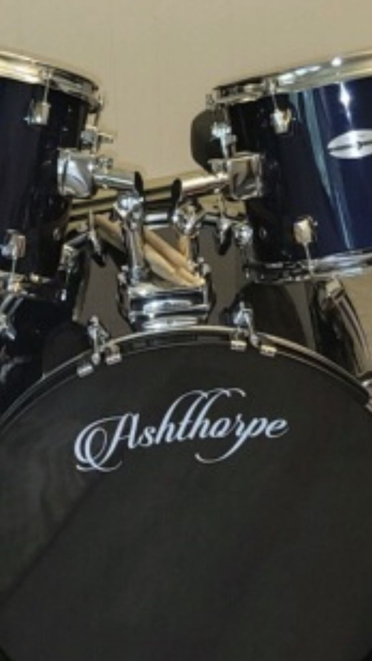 Drum Set. NEW
