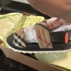 Girls Burberry Sandals 