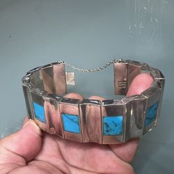 “Rare” Navajo  5.440 OUNCES Ladies Large Sterling Silver Blue Turquoise Cuff Bracelet “W@W”