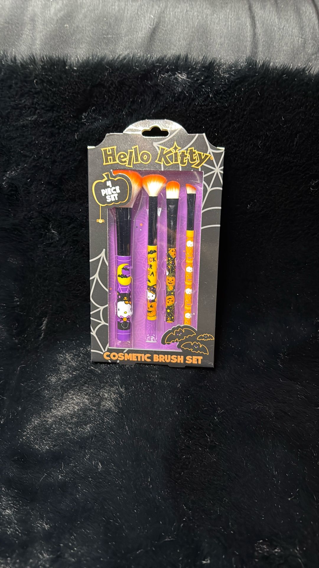 Hello Kitty Cosmetic Brush Set