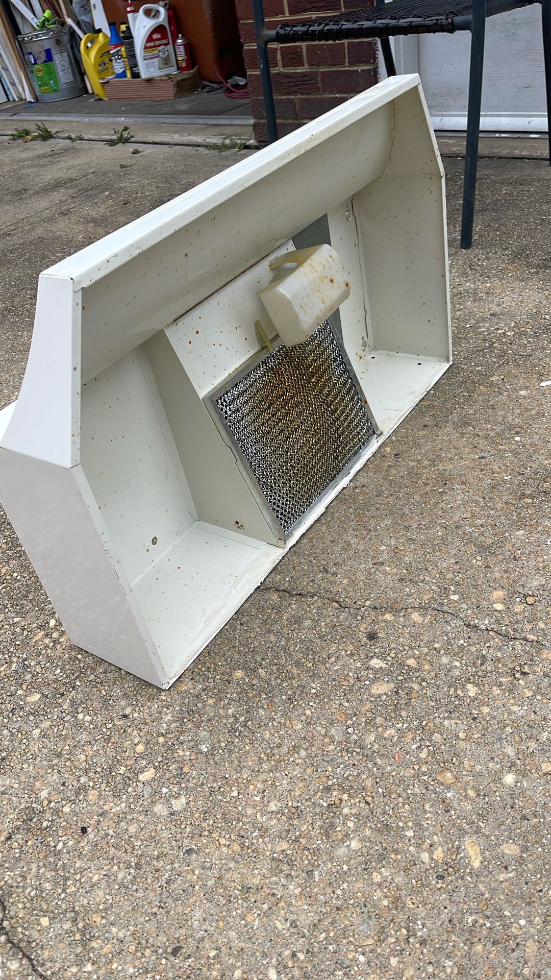 Fan For Kitchen* It doesn't circulate outside*