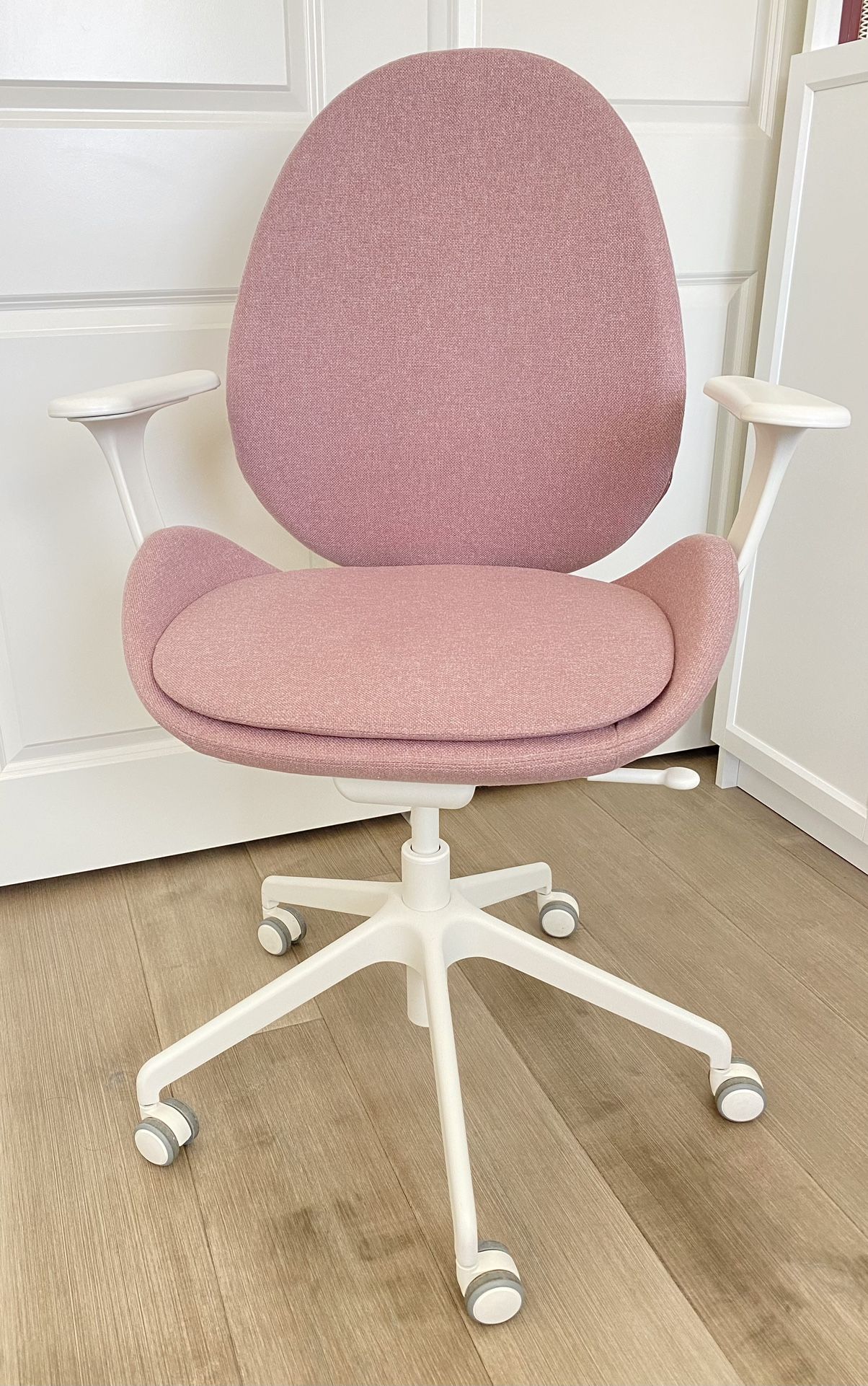 Ikea HATTEFJÄLL Office chair with armrests, Gunnared light brown-pink In  Mint Condition. Local pickup only. MRSP $. for Sale in Ontario, CA -  OfferUp