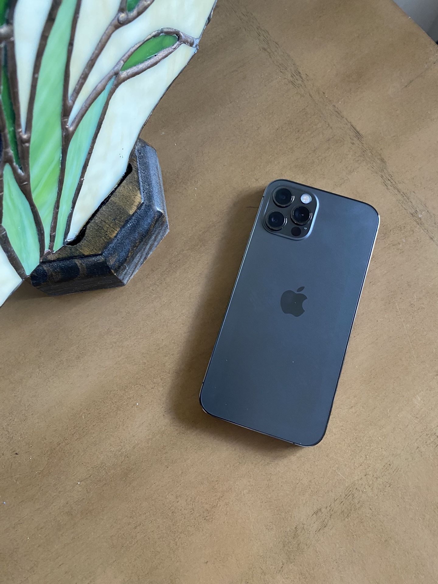 iPhone 12 Pro ( Unlocked) 128gb Gray Color