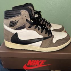 Jordan 1 Ttavis Scott High Sz 12