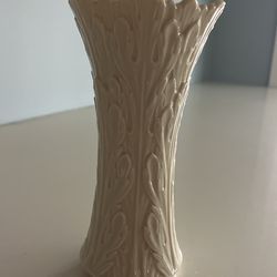 Lenox Vase - Unused. 