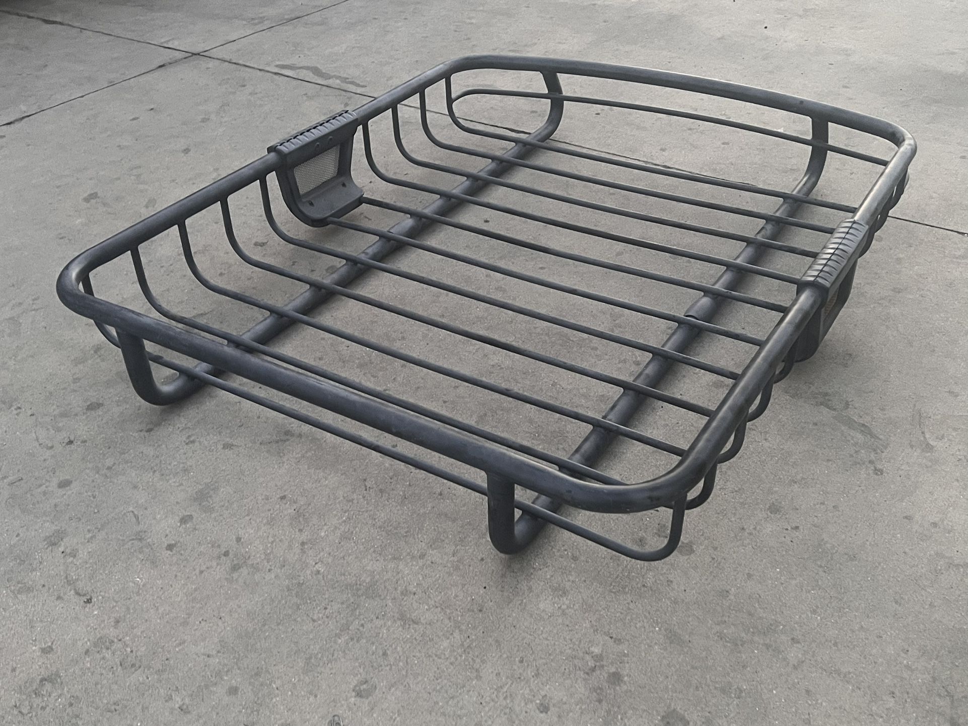THULE BLACK ROOFTOP RACK THULE CANASTA PARA CARRO $499 OBO O MEJOR OFERTA