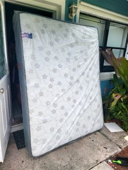 NEW QUEEN MATTRESS AND BOX SPRING -- Also Available In All Sizes.
