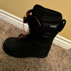 Single 11.5 Snowboard Boot
