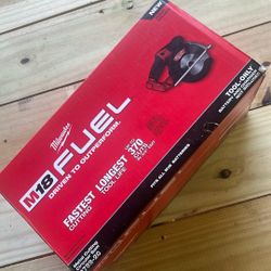 Milwaukee M18 FUEL 18V Lithium-Ion Brushless Cordless Metal Cutting 5-3/8 in. Circular Saw (Tool-Only) w/ Metal Saw Blade