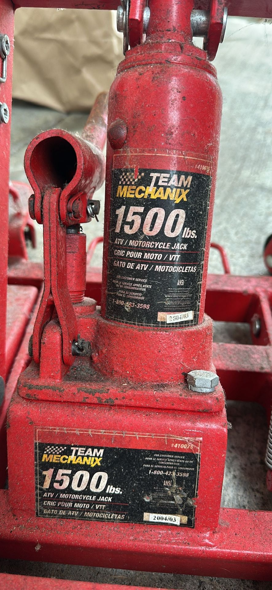 Team Mechanic 1500lb Hydraulic Motorcycle Jack 1500 Pounds