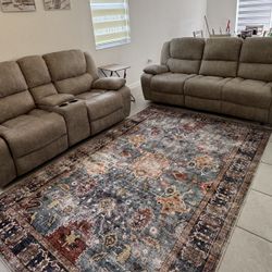 Recliner couch set 