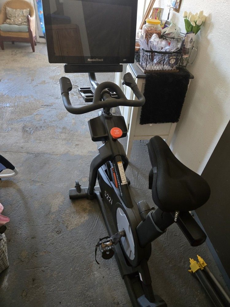 Nordic Track Exercise Bike