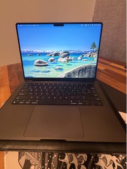 Macbook Pro 14” M4 Pro 24gb ram 1Tb Matte display