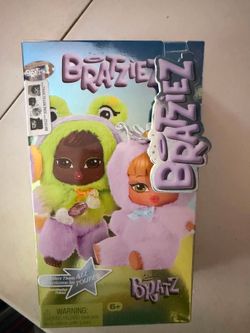Bratz Bratzin Collectible Doll – Fuzzy Costume Surprise