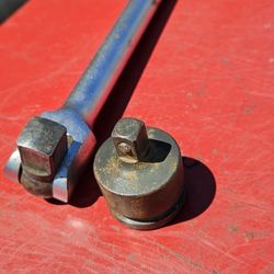 Braker Bar 19 Inch Long And 3/4 Fit With Adapter 
