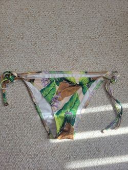 New Victoria's Secret Tropical Leaf Bikini Swim Bottoms M