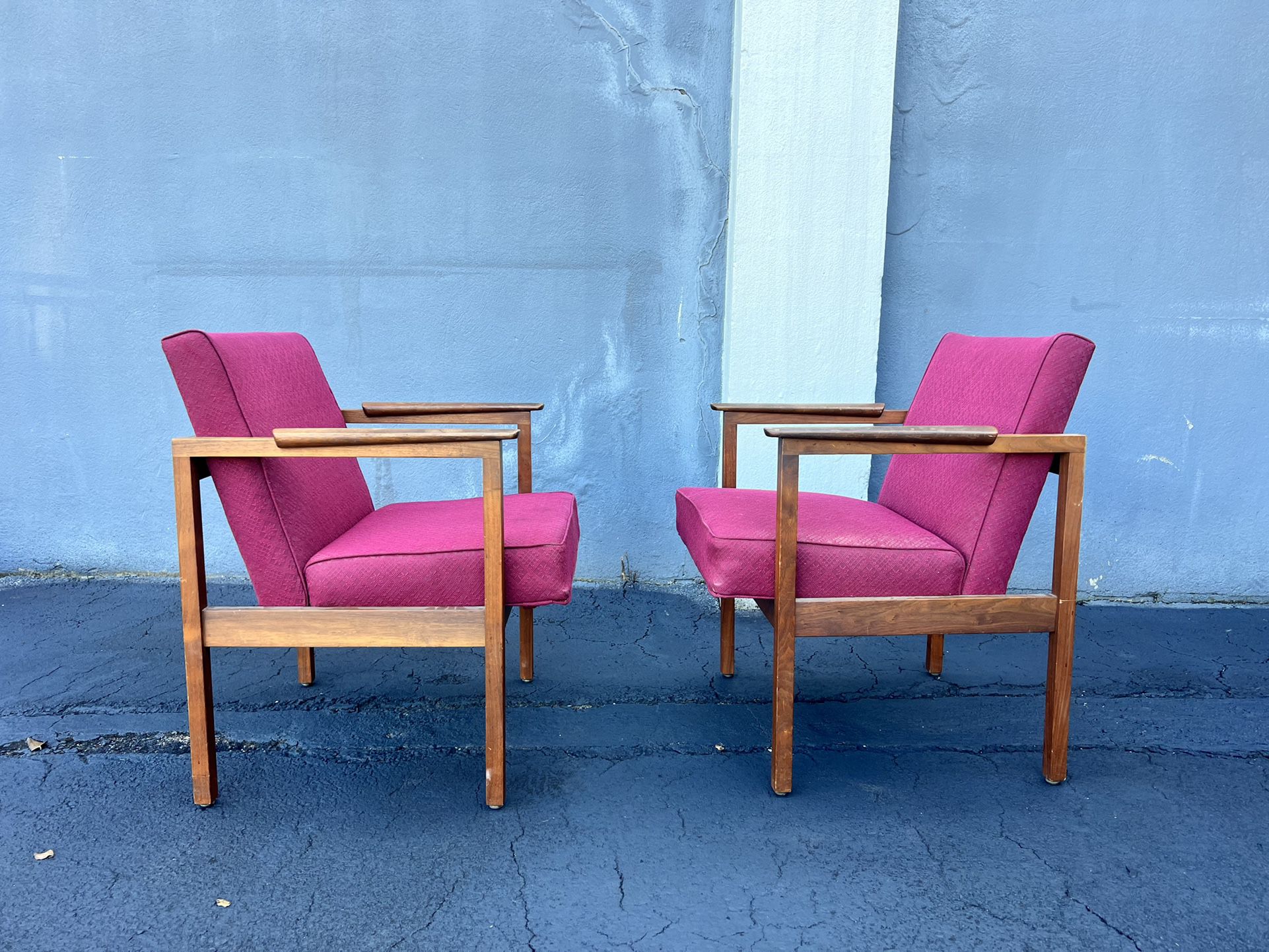 Vintage Mid Century Modern Chairs 